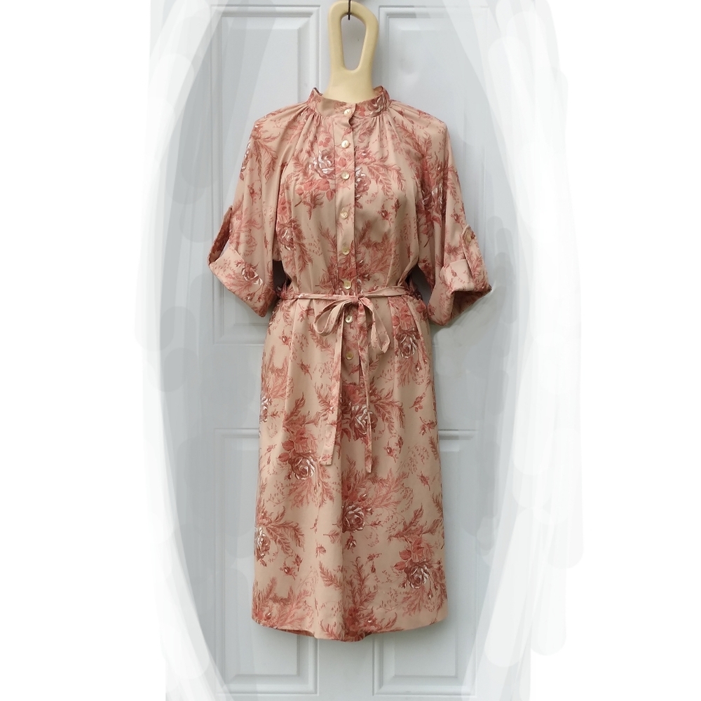 Vintage 1970's Tan Beige Floral Rose Button Front Tie Waist Dress with Belt